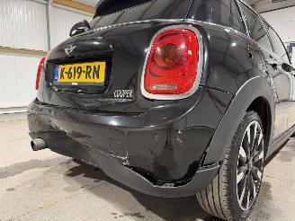 Mini Cooper 1.5 100kW Automaat Cooper Chili picture 32