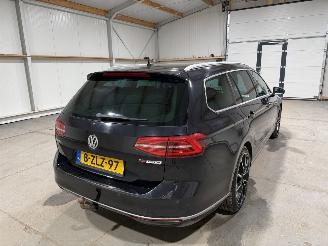 Volkswagen Passat 1.6TDI 88kW Automaat Highline picture 6