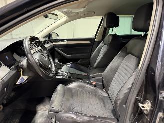 Volkswagen Passat 1.6TDI 88kW Automaat Highline picture 13