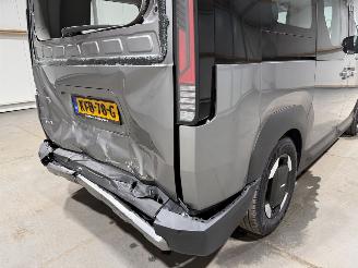 Kia PV5 71.2kWh 120kW Passenger Elite Executive picture 38