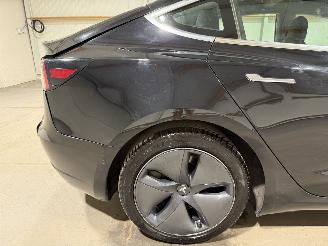 Tesla Model 3 60kWh Standard 175kW RWD Plus picture 31