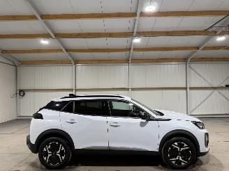 uszkodzony samochody osobowe Peugeot 2008 1.2Hybrid 100kW Automaat Navi Camera Allure 2025/1
