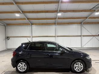 krockskadad bil auto Volkswagen Polo 1.0TSI 81kW Automaat 2022/2