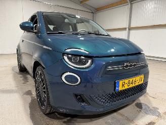 Fiat 500 42kWh 87kW Cabrio La Prima picture 22