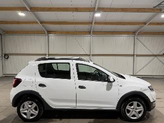 Schadeauto Dacia Sandero 0.9TCe 66kW Airco Stepway Laureate 2015/5