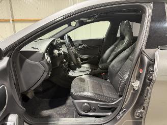 Mercedes Cla-klasse 220CDI 125kW Automaat Prestige picture 44