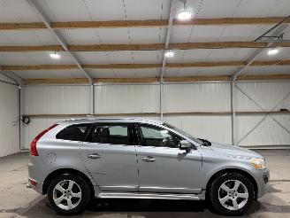 damaged passenger cars Volvo Xc-60 2.0D4 120kW Automaat R-Design 2013/1