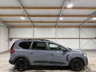 Damaged car Dacia Jogger 1.0TCe 74kW ECO-G Extreme 5P dualfuel 2023/5