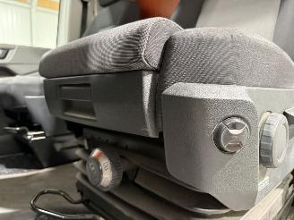 Volkswagen Crafter 2.0TDI 103kW L3-H3 HighLine picture 17