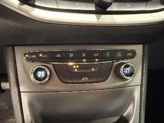 Opel Astra ST 1.0 77kW Online Edition picture 25