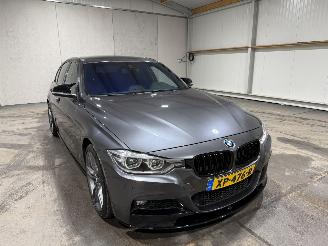 BMW 3-serie 320i 135kW Automaat Luxury Edition picture 3