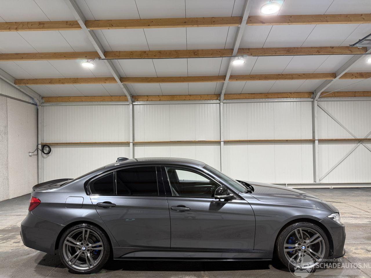BMW 3-serie 320i 135kW Automaat Luxury Edition