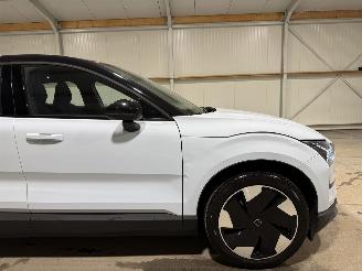 Volvo EX30 69kWh 200kW Single Motor Extended Range Plus picture 14