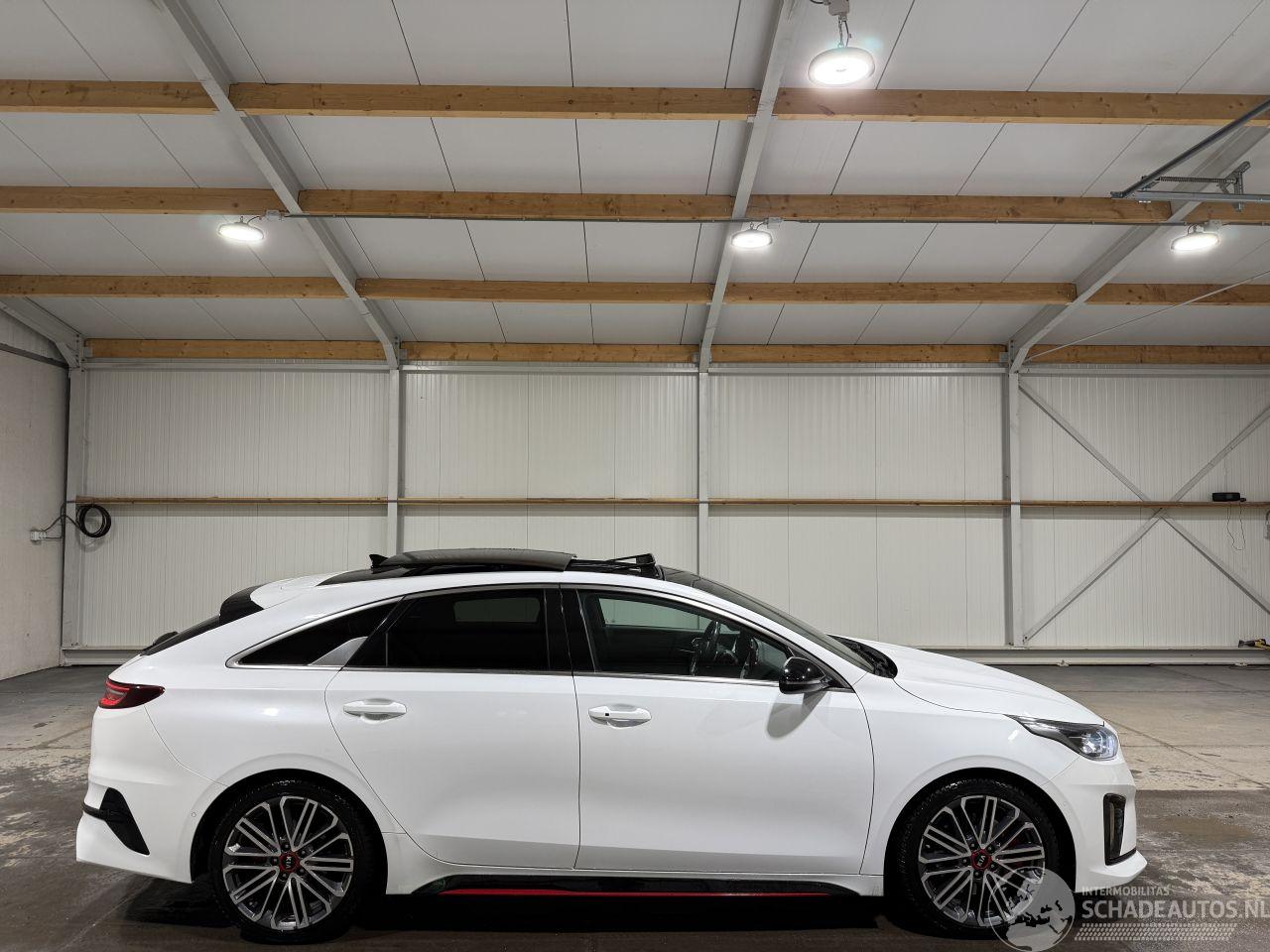 Kia Proceed 1.6T-GDI 150kW Automaat GT Pano