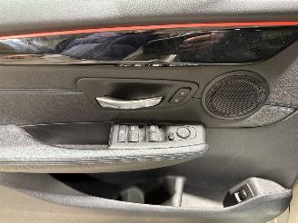 BMW 2-serie 220i 141kW 7-Persoons   Automaat High Executive picture 26