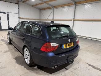 BMW 3-serie 325i 160kW Automaat High Executive picture 12