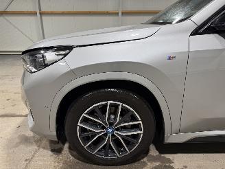 BMW iX1 67kWh 225kW Xdrive AWD picture 13