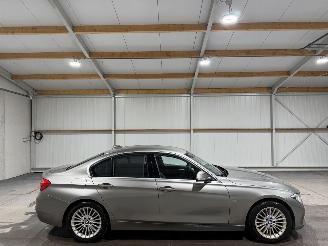 Coche accidentado BMW 3-serie 320i 135kW Automaat Luxury Edition 2018/10