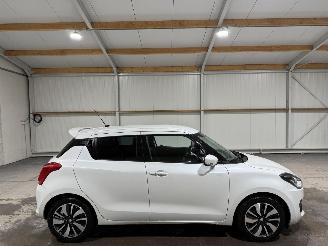 Avarii autoturisme Suzuki Swift 1.0 Smart Hybrid 82kW Airco Camera STIJL 2019/1