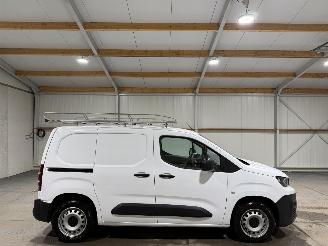 skadebil bedrijf Peugeot Partner 1.5BlueHDI 73kW Premium 2020/4