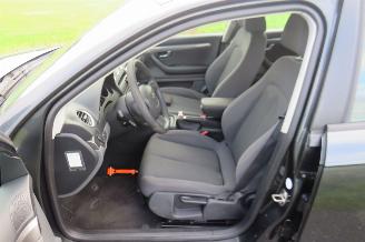 Seat Exeo ST 1.8  TSI 120pk 2011  Airco  Comfort Edition parkeerschade picture 5