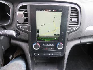 Renault Mégane 1.6 Dci 131pk Serie Signature Exclusive   Bose 2017 Camera Navigatie Clima  leer Stoelverwarming picture 14