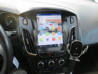 Ford Focus 1.0 101 pk Eco Boost  5drs Navigatie Airco  2013 picture 7