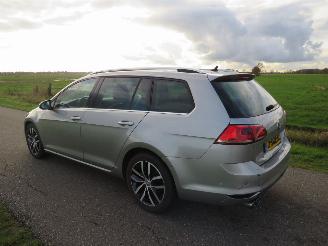 Vaurioauto  passenger cars Volkswagen Golf 1.4 TSi  140pk Automaat  Highline Camera Navigatie Leer  Schuifkanteldak 2013/7