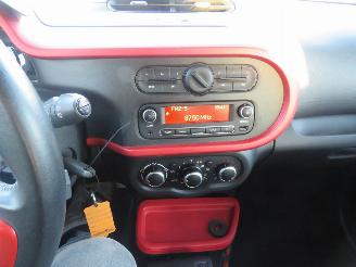 Renault Twingo 1.0  71pk  SCe 5Drs Dynamique 2015 Airco topstaat picture 9