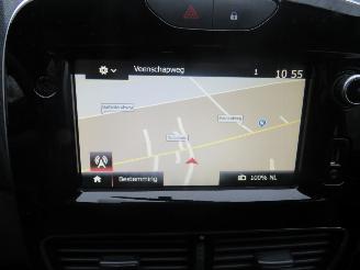 Renault Clio 0.9 TCe Zen 2019  Navigatie Airco   [ parkeerschade Bumper picture 5
