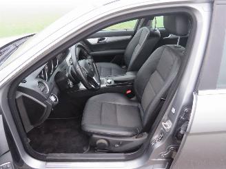 Mercedes C-klasse 220 CDI 170pk Business Avangarde  2012 Estate navigatie  leer camera [ schadevrij picture 12