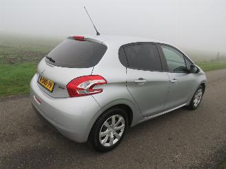 Avarii autoturisme Peugeot 208 1.2 VTI 82PK  126.000km Nap 5Drs Airco  2013 2013/3