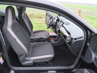 Volkswagen Up! 1.0 Up 84.000km Nap!!!! High up Navigatie Airco  [ Nieuwstaat picture 3