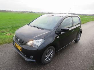 damaged passenger cars Seat Mii 1.0  60pk euro 6  Refense Navigatie  5drs Airco  Mistlampen 2015 2015/8