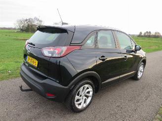 damaged passenger cars Opel Crossland X 1.2 110pk Turbo 115.000km nap Euro 6 navigatie Airco  Innovation  Suv [ nieuwstaat 2019/10