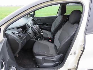 Renault Captur 0.9 TCe 90pk 93.000km Navigatie Airco Dynamique 2016 picture 19