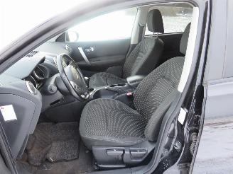 Nissan Qashqai 2.0 DCi 150pk Connect 2009-11 Navigatie clima picture 13