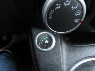 Mazda 2 1.3 84pk  GT M Line LPG G3 170.000 km picture 17