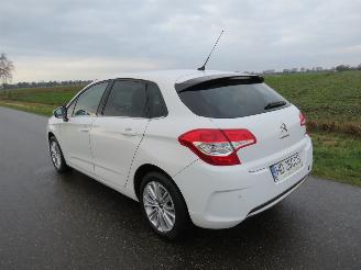 skadebil auto Citroën C4 1.2 5drs 96kw 5drs 160.000 km  camera sportstoelen navigatie 2014-06 [ nieuwstaat 2014/6