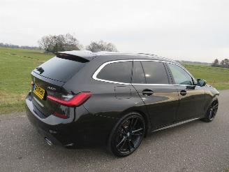 krockskadad bil auto BMW 3-serie 330 I M Paket Automaat 258pk High Executive Edition  [ nieuw model  vol Optie 2020/3