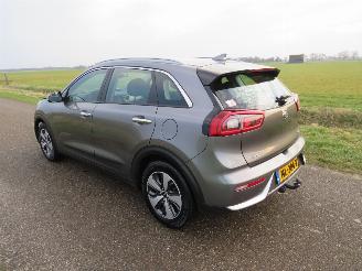 Kia Niro 1.6 GDi Hybrid First Edition Automaat Elektrisch leer Camera Navigatie voloptie picture 2