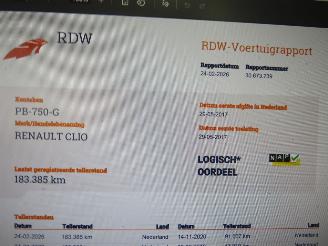 Renault Clio Renault Clio 0.9 TCe 90pk Limited Airco Navigatie  2017 picture 10