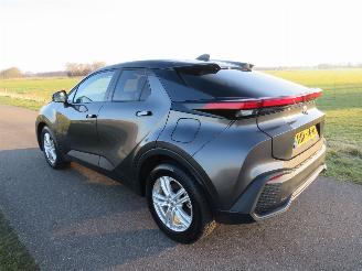 krockskadad bil auto Toyota C-HR 1.8 Automaat  Hybride 140 10.000km nap 2025 Elektrische/Benzine Camera Navi 2025/4