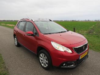 krockskadad bil auto Peugeot 2008 12 Pure 73.000km nap  Pure Tech Blue Lion  2016 Navigatie Clima  Sport 2016/9