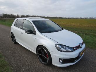 skadebil auto Volkswagen Golf 2.0 GTI Edition 35 235pk Automaat  5Drs Schuifdak 2012 bumperschade 2012/5