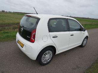 Schadeauto Volkswagen Up! 1.0 Take up  5drs 60pk Airco  parkeerschade bumper 2015 Euro 6 2015/4