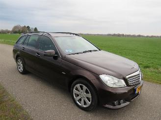 krockskadad bil auto Mercedes C-klasse Estate 250 Business Class Elegance 204pk Automaat leer Navigatie camera 2012/4