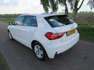 Damaged car Audi A1 SPORTBACK 2.5 FSI  95pk Pro line  2021  65.000km nap Navigatie Clima 2021/8