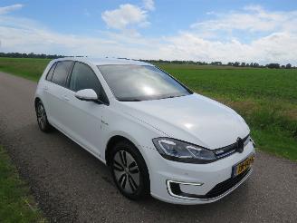 Volkswagen Golf E GOLF Elektrisch Automaat   90.000km 5Drs Camera Navigatie  [ nieuwstaat 2017-10 picture 3