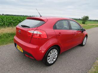 Voiture accidenté Kia Rio 1.2 CVV T 86pk euro 6 Comfort Pack  140.000km  Airco Navigatie  5drs schadevrij topstaat 2012/6